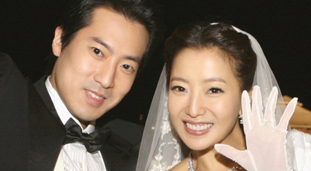 Những hình ảnh “độc” về Kim Hee Sun - 19