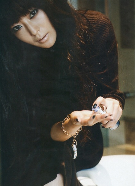 Những hình ảnh “độc” về Kim Hee Sun - 25