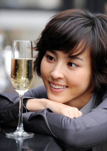 Xuân - Hè 2009: Sao Hàn “chuộng” tóc ngắn - 18