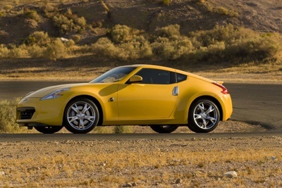 Sắp ra mắt phiên bản hybrid của Nissan 370Z? - 3 Sắp ra mắt phiên bản hybrid của Nissan 370Z? - 3