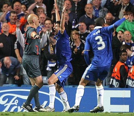 Guus Hiddink - Kẻ chiến bại vĩ đại - 3