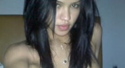 Nữ ca sĩ trẻ Cassie lộ ảnh “nóng” - 1 Nữ ca sĩ trẻ Cassie lộ ảnh “nóng” - 1