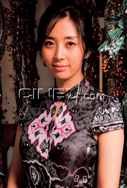 Chồng sắp cưới của Song Yoon Ah từng có vợ - 3 Chồng sắp cưới của Song Yoon Ah từng có vợ - 3