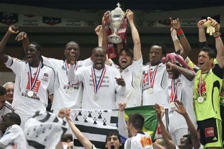 “Tí hon” Guingamp gây sốc tại Cúp QG Pháp - 3