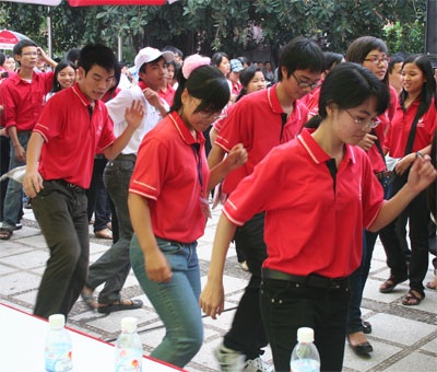 Dấu ấn ngày khó quên cùng “Những giọt máu hồng”  - 12