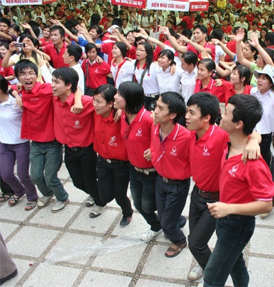 Dấu ấn ngày khó quên cùng “Những giọt máu hồng”  - 10