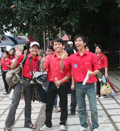 Dấu ấn ngày khó quên cùng “Những giọt máu hồng”  - 13