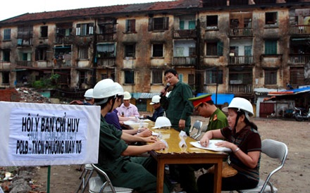 Chùm ảnh: Diễn tập cứu người mắc kẹt trong bão - 3 Chùm ảnh: Diễn tập cứu người mắc kẹt trong bão - 3