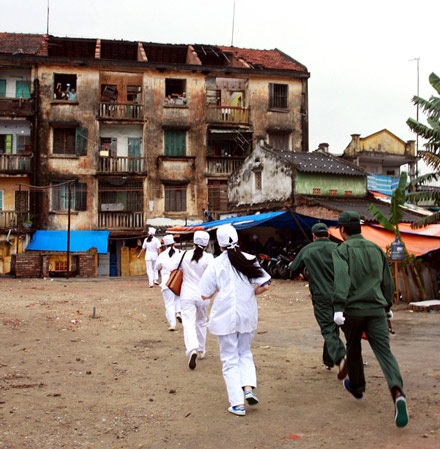 Chùm ảnh: Diễn tập cứu người mắc kẹt trong bão - 4 Chùm ảnh: Diễn tập cứu người mắc kẹt trong bão - 4