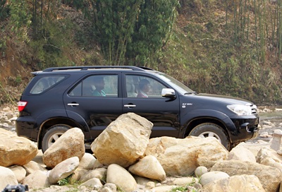 Những mẫu xe du lịch bán chạy nhất tháng 4/2009 - 4