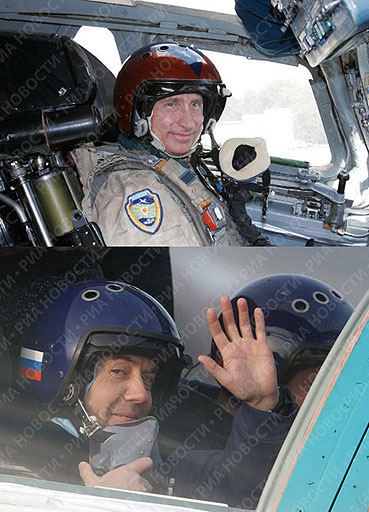 Putin - Medvedev: Những bức ảnh trùng hợp “kỳ lạ” - 5 Putin - Medvedev: Những bức ảnh trùng hợp “kỳ lạ” - 5