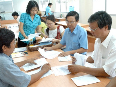 Dùng chung mã số thuế thu nhập và bảo hiểm - 1 Dùng chung mã số thuế thu nhập và bảo hiểm - 1