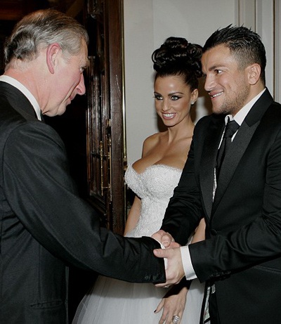 Siêu mẫu “ngực bự” bỏ chồng - 4 Siêu mẫu “ngực bự” bỏ chồng - 4