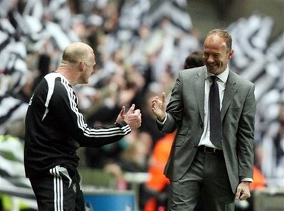 Newcastle chiến thắng "trận đấu 100 triệu bảng" - 2 Newcastle chiến thắng "trận đấu 100 triệu bảng" - 2