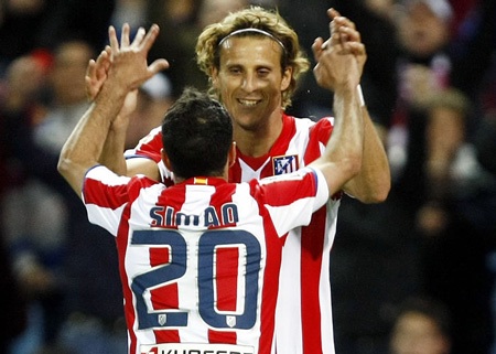 Liverpool sắp hoàn tất thương vụ Diego Forlan - 1