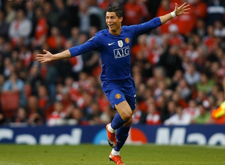 C. Ronaldo gia nhập Real Madrid với giá 80 triệu euro? - 1 C. Ronaldo gia nhập Real Madrid với giá 80 triệu euro? - 1