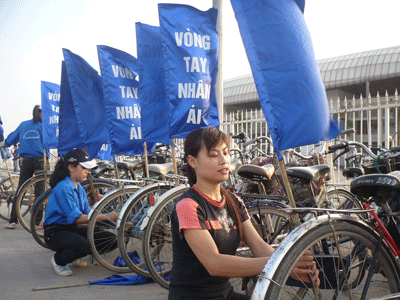 “Đốt” thời gian cho buôn chuyện và ngủ - 2