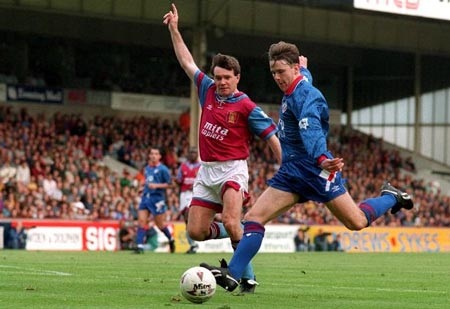 10 khoảnh khắc quyết định từng giúp MU đăng quang  - 1