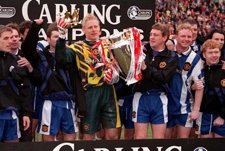 10 khoảnh khắc quyết định từng giúp MU đăng quang  - 3