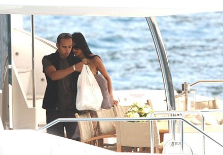 Kỳ nghỉ lãng mạn của ca sỹ bốc lửa Nicole Scherzinger - 9