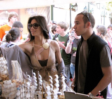 Kỳ nghỉ lãng mạn của ca sỹ bốc lửa Nicole Scherzinger - 2