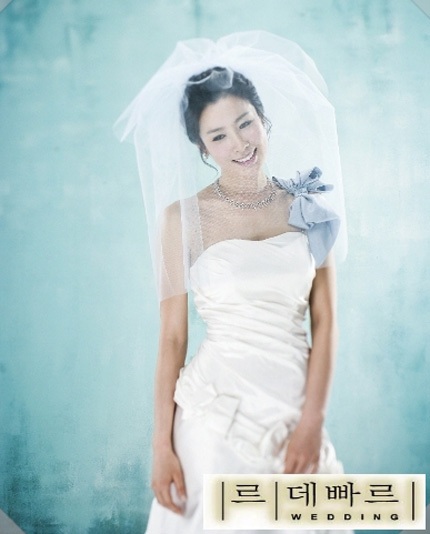 Nàng "công chúa" Lee Tae Ran làm cô dâu - 1