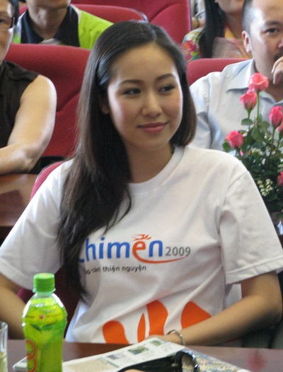 Hoa hậu Ngô Phương Lan muốn bạn trẻ cùng làm việc thiện - 3 Hoa hậu Ngô Phương Lan muốn bạn trẻ cùng làm việc thiện - 3