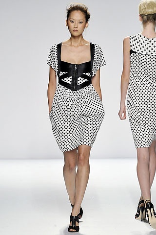 BST xuân hè 2009 của Narciso Rodriguez - 22