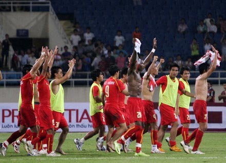 Quang Hải bừng sáng, Việt Nam đánh bại Olympiakos - 5 Quang Hải bừng sáng, Việt Nam đánh bại Olympiakos - 5