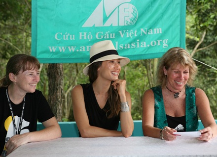 Maggie Q bất ngờ xuất hiện tại Việt Nam - 3