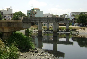 Nhiều công trình trọng điểm chậm giải phóng mặt bằng - 1 Nhiều công trình trọng điểm chậm giải phóng mặt bằng - 1