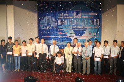 Giới trẻ TPHCM hào hứng với Nhân tài Đất Việt 2009 - 4