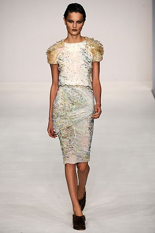BST xuân hè 2009 của Peter Pilotto - 20
