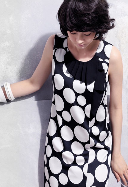 Thời trang hè của Sung Yu Ri: Trang nhã và dịu dàng - 8