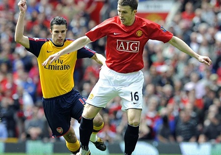 Hòa Arsenal, MU đăng quang ngôi vô địch Premier League - 2 Hòa Arsenal, MU đăng quang ngôi vô địch Premier League - 2