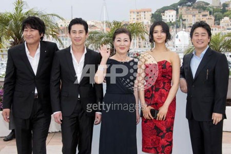 Hàn Quốc đặt hi vọng vào phim kinh dị “Thirst” - 7