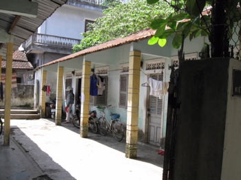 Sinh viên trong ngõ hẻm - 2 Sinh viên trong ngõ hẻm - 2