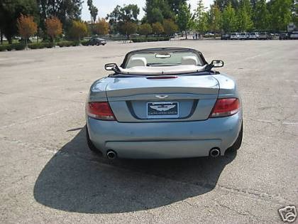 Xe Jaguar được “độ” thành Aston Martin - 6