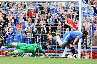 Guus Hiddink chia tay Stamford Bridge trong niềm vui chiến thắng - 2 Guus Hiddink chia tay Stamford Bridge trong niềm vui chiến thắng - 2