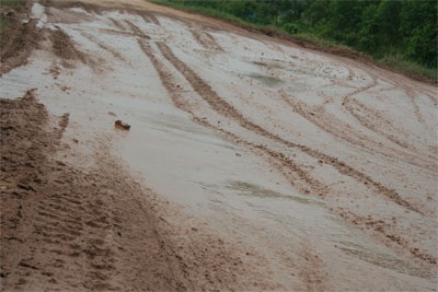 Tuyến “đường nhựa” độc nhất vô nhị - 8 Tuyến “đường nhựa” độc nhất vô nhị - 8