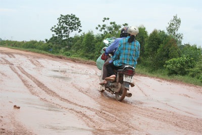 Tuyến “đường nhựa” độc nhất vô nhị - 9 Tuyến “đường nhựa” độc nhất vô nhị - 9