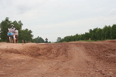 Tuyến “đường nhựa” độc nhất vô nhị - 11 Tuyến “đường nhựa” độc nhất vô nhị - 11