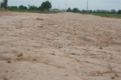 Tuyến “đường nhựa” độc nhất vô nhị - 3 Tuyến “đường nhựa” độc nhất vô nhị - 3