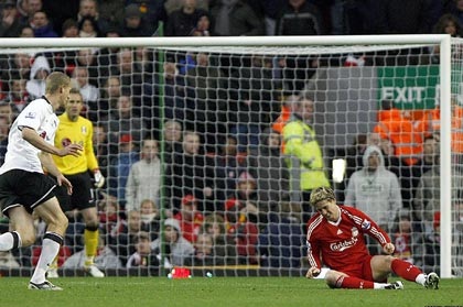 Những cột mốc đáng nhớ của cuộc đua Premier League 2008/09 - 6 Những cột mốc đáng nhớ của cuộc đua Premier League 2008/09 - 6