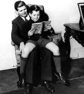 Những bức ảnh chưa từng công bố của gia đình Kennedy - 6 Những bức ảnh chưa từng công bố của gia đình Kennedy - 6