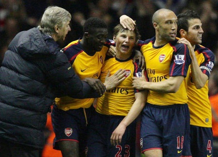 Arshavin hô hào Arsenal tăng cường lực lượng - 1