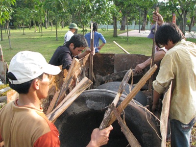 Chùm ảnh: Đúc trống đồng mừng sinh nhật Bác - 3
