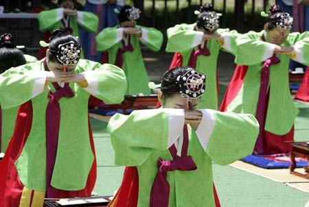 Chùm ảnh: Người trẻ Hàn Quốc nô nức với Lễ trưởng thành - 6 Chùm ảnh: Người trẻ Hàn Quốc nô nức với Lễ trưởng thành - 6