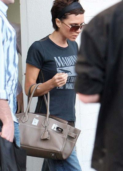 Ngắm bộ sưu tập túi sành điệu của Victoria Beckham - 8 Ngắm bộ sưu tập túi sành điệu của Victoria Beckham - 8