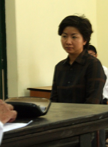 Hoãn tòa lần 3 vụ án “siêu lừa đảo” cổ phiếu - 1